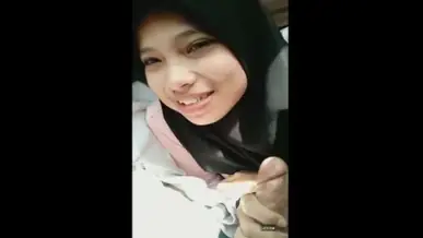 Bokep Jilbab Hitam Ngemut Gede Di Mobil